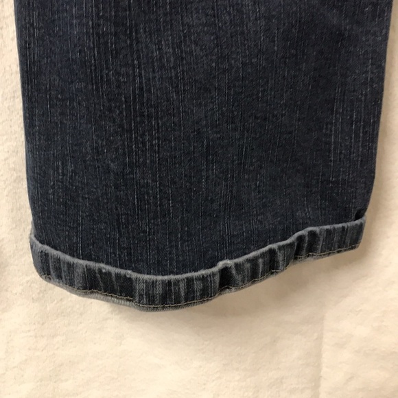 Lee Women’s Plus Size Jeans 22W/Med EUC - Picture 9 of 14